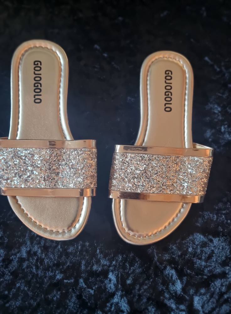 Glitter slipper